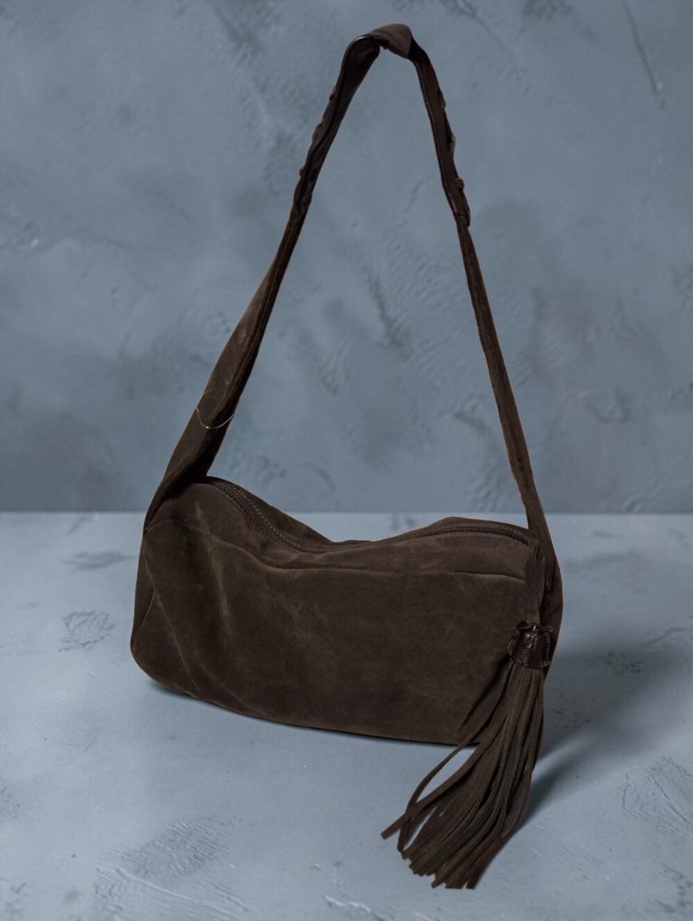 Paola del Lungo brown suede leather hobo shoulder bag with tassel